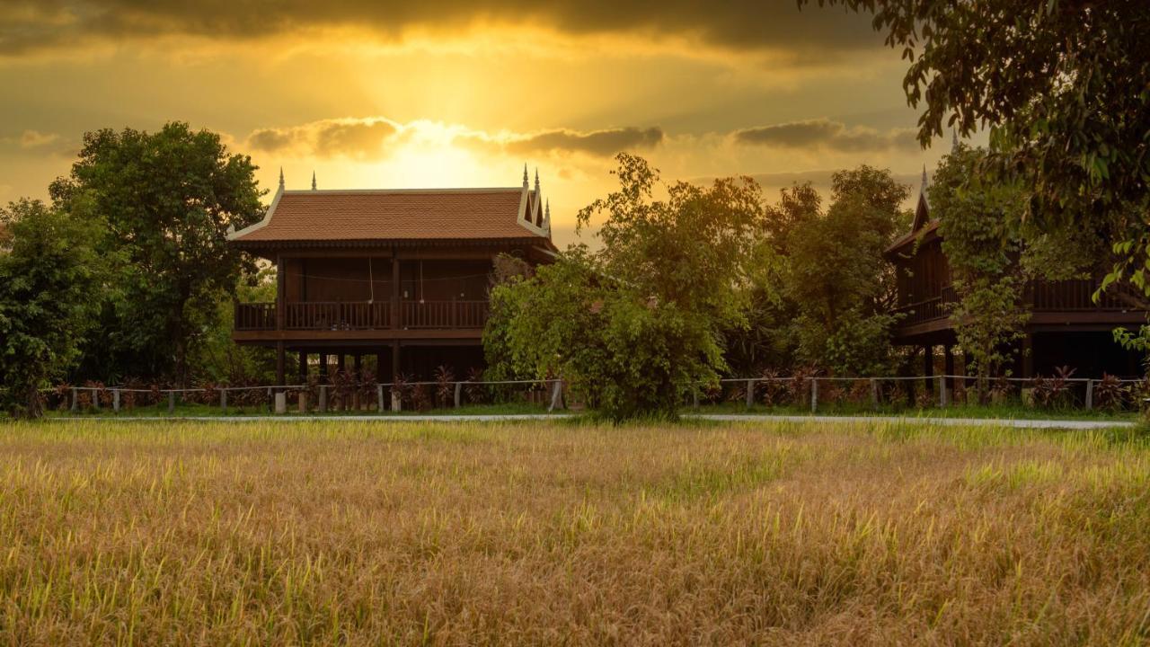 Mane Hariharalaya Hotel Siem Reap Exterior foto